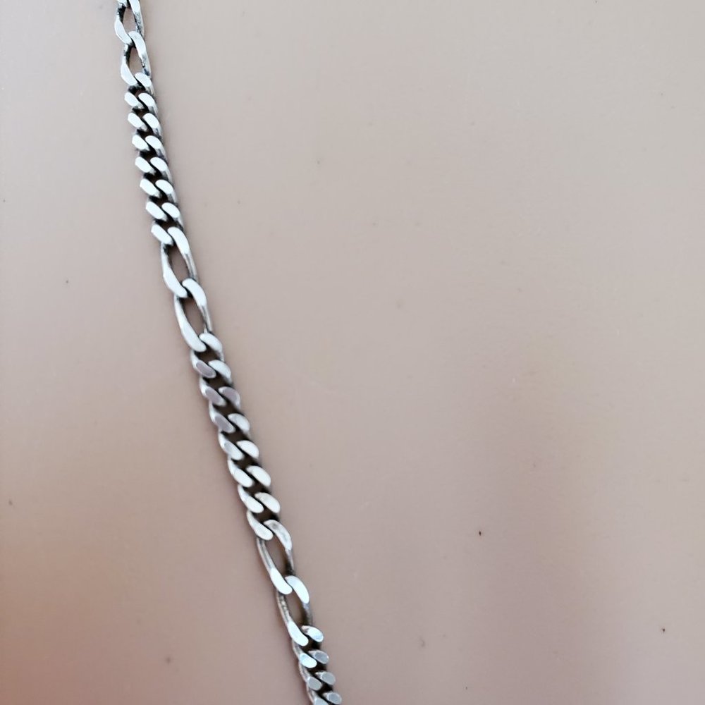 925 Sterling Silver Figaro Link Chain 30" total & Gift - Picture 2 of 4